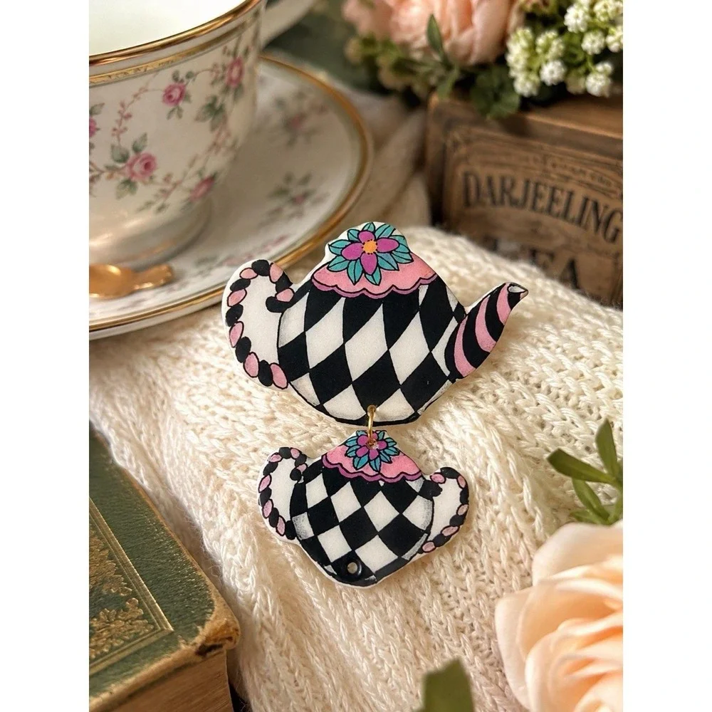 VTG 1993 The Wendelline Teapot Brooch Pin Dangle Whimsical Harlequin Checkered